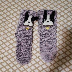Fuzzy dog faced sock slippers with faux sherpa insides, size 9/10.